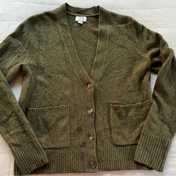 J. Crew Extra Soft Green Cardigan Sweater Wool Blend Elastane Size Medium - Picture 2 of 10